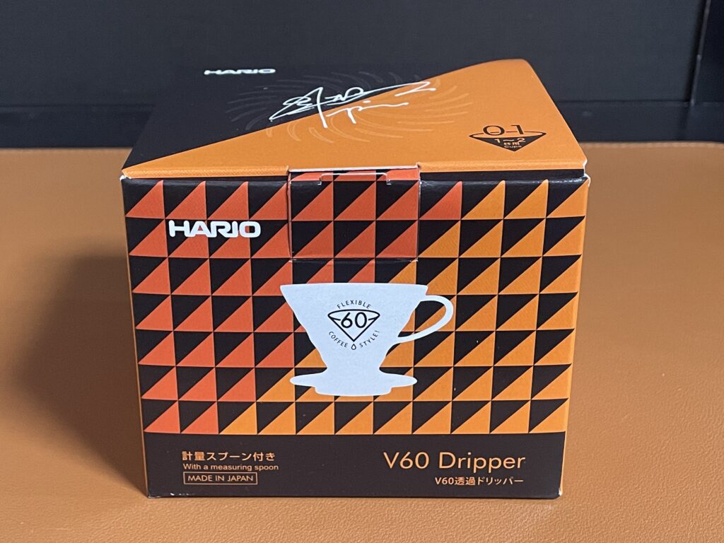 HARIO Taiwan V60 Plastic Coffee Dripper 01 Pang-Yu Liu's Limited Color VD-01-TOR-TW Detail